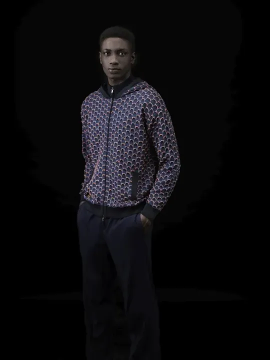 Blouson zippé avec capuche M/L